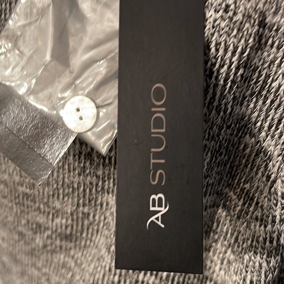 AB STUDIO textured sweater over black cami NWT (23G7C86) - Picture 6 of 14